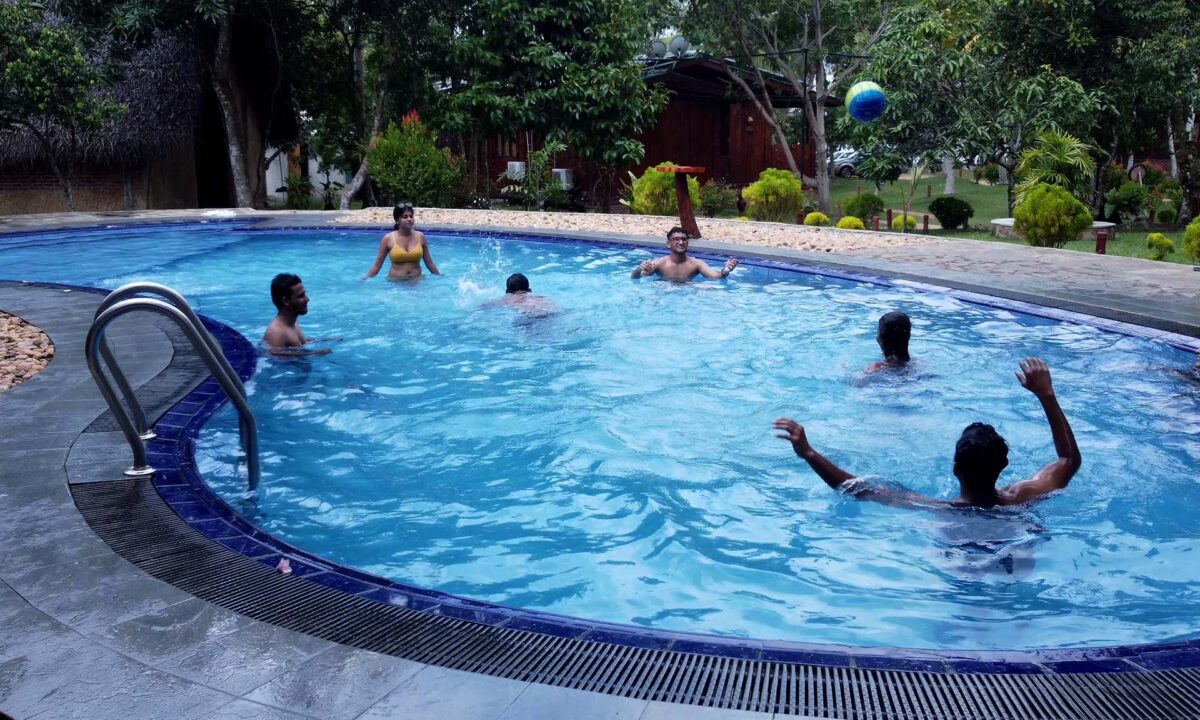 Swimming Pool | Lake Resort Bolgoda